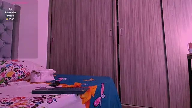 Snapshot of dreamsussi chatting on March 9, 2026, 3:48 pm dreamsussi online show from March 9, 2026, 3:48 pm