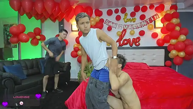 Snapshot of Bisexlifehot__ chatting on February 13, 2026, 11:16 pm Bisexlifehot online show from February 13, 2026, 11:16 pm