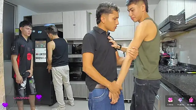 Snapshot of Bisexlifehot__ chatting on February 11, 2026, 11:15 pm Bisexlifehot online show from February 11, 2026, 11:15 pm