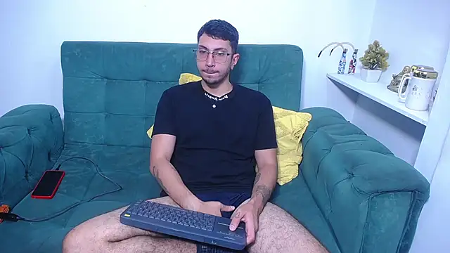 Snapshot of Borsalino_x chatting on October 12, 2025, 8:43 pm Borsalino x online show from October 12, 2025, 8:43 pm