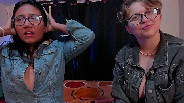 CrazyCakes  online show from October 2, 2025, 2:04 am