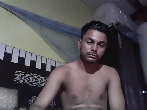 Snapshot of ursdreamperson chatting on October 19, 2025, 7:55 am ursdreamperson online show from October 19, 2025, 7:55 am