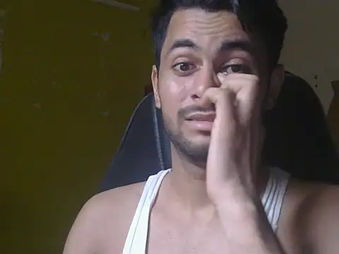 Snapshot of ursdreamperson chatting on July 7, 2026, 7:56 am ursdreamperson online show from July 7, 2026, 7:56 am