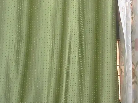 Snapshot of ursdreamperson chatting on June 23, 2026, 1:09 pm ursdreamperson online show from June 23, 2026, 1:09 pm
