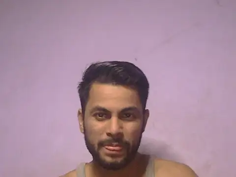 Snapshot of ursdreamperson chatting on July 1, 2026, 2:06 pm ursdreamperson online show from July 1, 2026, 2:06 pm
