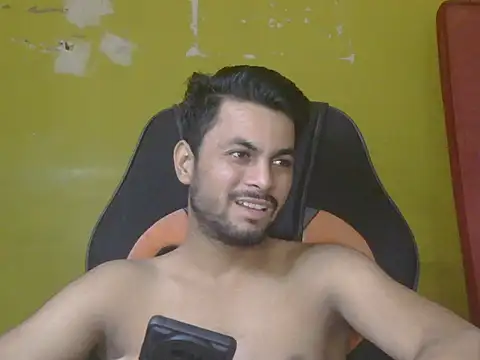 Snapshot of ursdreamperson chatting on July 17, 2026, 2:31 am ursdreamperson online show from July 17, 2026, 2:31 am
