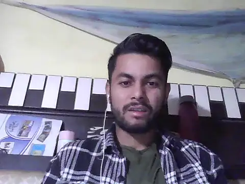 Snapshot of ursdreamperson chatting on November 6, 2025, 2:26 am ursdreamperson online show from November 6, 2025, 2:26 am