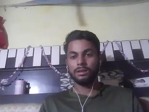 Snapshot of ursdreamperson chatting on November 12, 2025, 8:51 am ursdreamperson online show from November 12, 2025, 8:51 am