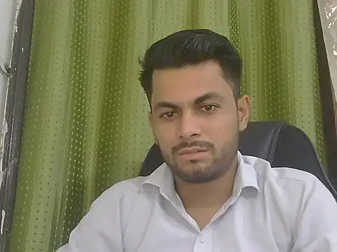 Snapshot of ursdreamperson chatting on July 21, 2026, 12:57 am ursdreamperson online show from July 21, 2026, 12:57 am