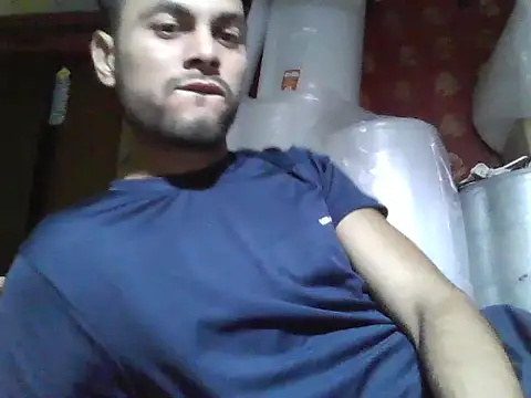 Snapshot of ursdreamperson chatting on November 29, 2025, 4:23 am ursdreamperson online show from November 29, 2025, 4:23 am