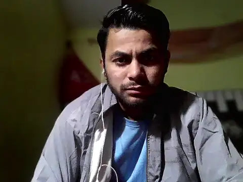 ursdreamperson online show from February 7, 2026, 2:08 am