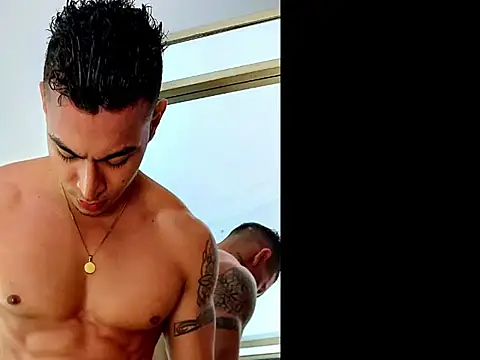 cristopher 22cm online show from January 14, 2026, 1:53 am