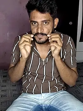 krishjaat43 online show from May 2, 2026, 4:39 am