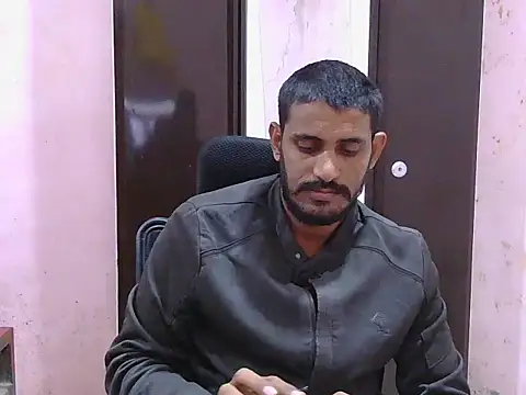 krishjaat43 online show from January 6, 2026, 8:35 pm