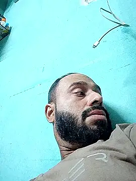 Snapshot of amitkumarkangra chatting on October 24, 2025, 1:10 pm amitkumarkangra online show from October 24, 2025, 1:10 pm