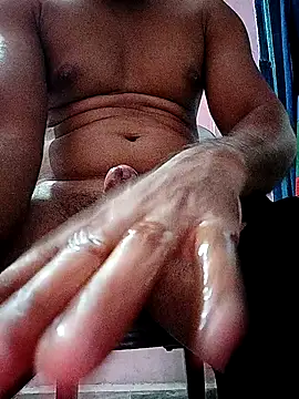 Snapshot of amitkumarkangra chatting on November 11, 2025, 8:20 am amitkumarkangra online show from November 11, 2025, 8:20 am