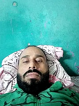 Snapshot of amitkumarkangra chatting on October 28, 2025, 3:40 am amitkumarkangra online show from October 28, 2025, 3:40 am