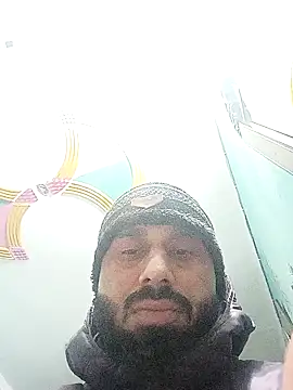 Snapshot of amitkumarkangra chatting on December 2, 2025, 12:55 am amitkumarkangra online show from December 2, 2025, 12:55 am