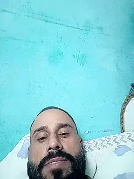 Snapshot of amitkumarkangra chatting on October 15, 2025, 5:32 pm amitkumarkangra online show from October 15, 2025, 5:32 pm