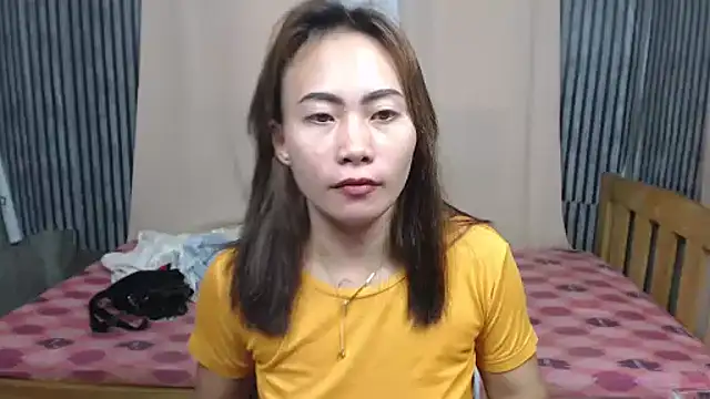 joanpetite online show from October 11, 2025, 2:12 am