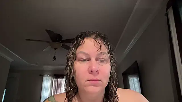 number1slut online show from November 10, 2025, 2:55 pm