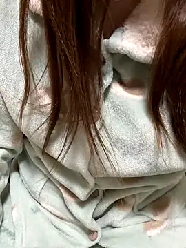 mayu06000 online show from December 18, 2025, 5:28 pm