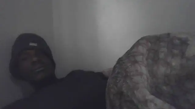 cuminsidebby online show from November 17, 2025, 4:16 am