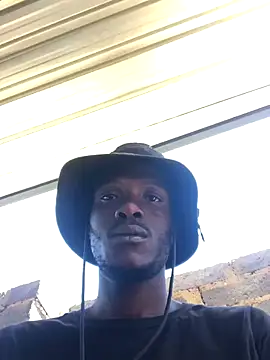 cuminsidebby online show from November 23, 2025, 10:36 am