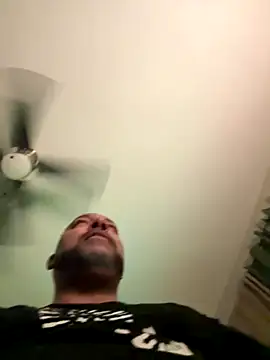 Snapshot of TheGreenEyedBear chatting on October 18, 2025, 11:01 am TheGreenEyedBear online show from October 18, 2025, 11:01 am