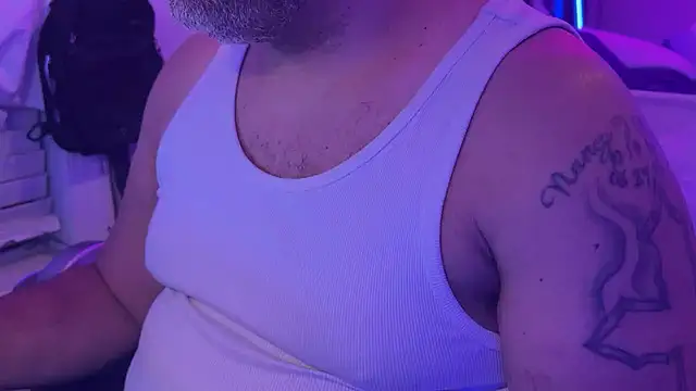 Snapshot of TheGreenEyedBear chatting on January 23, 2025, 4:41 am TheGreenEyedBear online show from January 23, 2025, 4:41 am