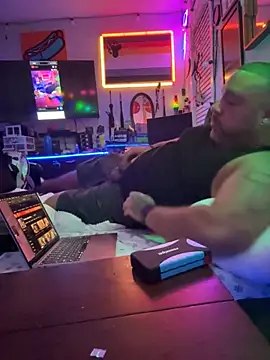 Snapshot of TheGreenEyedBear chatting on September 28, 2025, 8:21 am TheGreenEyedBear online show from September 28, 2025, 8:21 am