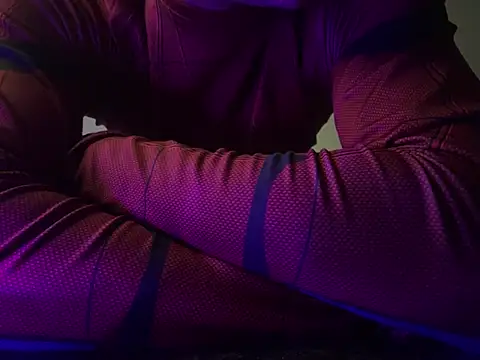 Snapshot of FitNhot_sam chatting on October 19, 2025, 6:10 pm FitNhot sam online show from October 19, 2025, 6:10 pm