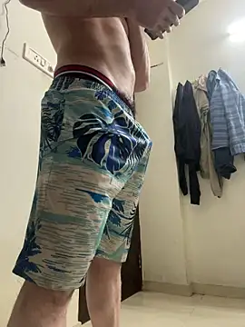 Snapshot of FitNhot_sam chatting on October 29, 2025, 7:24 pm FitNhot sam online show from October 29, 2025, 7:24 pm