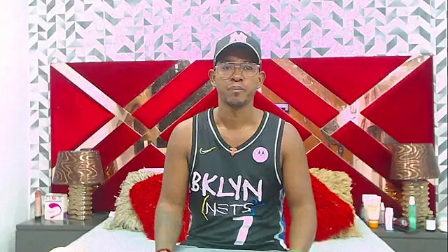 Snapshot of AndyCalifornia1 chatting on June 30, 2026, 1:11 pm AndyCalifornia1 online show from June 30, 2026, 1:11 pm