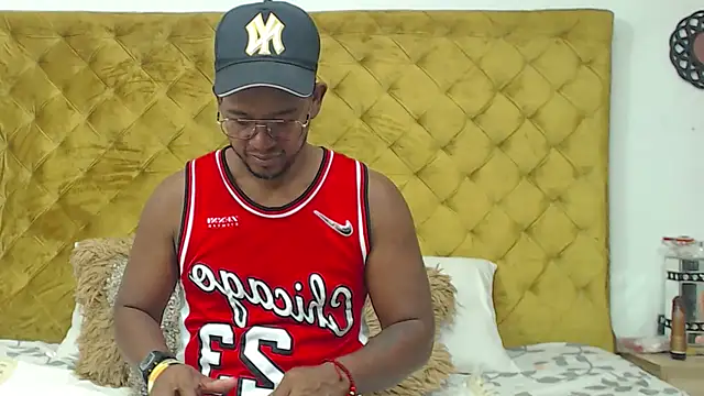 Snapshot of AndyCalifornia1 chatting on July 29, 2026, 12:37 pm AndyCalifornia1 online show from July 29, 2026, 12:37 pm