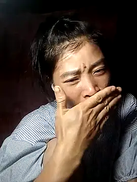 Snapshot of Phuongphuongg chatting on October 14, 2025, 1:56 pm Phuongphuongg online show from October 14, 2025, 1:56 pm