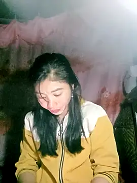 Snapshot of Phuongphuongg chatting on November 18, 2025, 2:05 am Phuongphuongg online show from November 18, 2025, 2:05 am