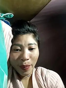 Snapshot of Phuongphuongg chatting on November 3, 2025, 7:35 am Phuongphuongg online show from November 3, 2025, 7:35 am