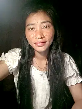 Snapshot of Phuongphuongg chatting on October 27, 2025, 1:56 pm Phuongphuongg online show from October 27, 2025, 1:56 pm