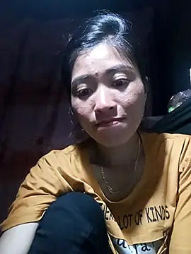 Snapshot of Phuongphuongg chatting on October 8, 2025, 2:07 pm Phuongphuongg online show from October 8, 2025, 2:07 pm