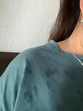 Nhung584 online show from September 19, 2025, 11:31 pm