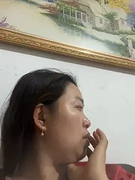 Nhung584 online show from October 26, 2025, 1:11 pm