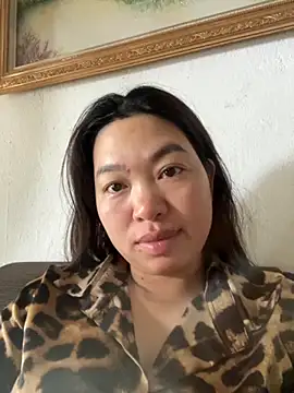 Nhung584 online show from October 26, 2025, 12:55 am