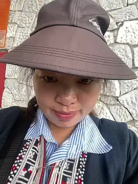 Nhung584 online show from September 18, 2025, 5:43 am