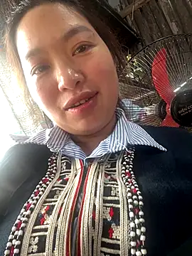 Nhung584 online show from October 16, 2025, 7:27 am