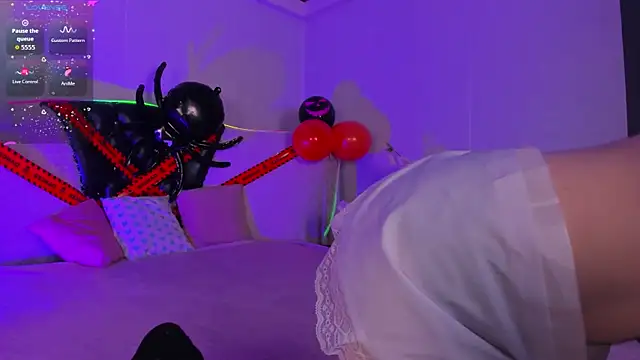 Snapshot of M1BabyG1rl chatting on November 3, 2025, 7:57 am M1BabyG1rl online show from November 3, 2025, 7:57 am