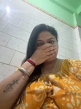 Snapshot of Horny_Kavita chatting on May 7, 2026, 3:48 pm Horny Kavita online show from May 7, 2026, 3:48 pm