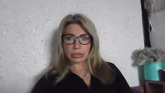 fox red lady7 online show from January 18, 2026, 11:24 am