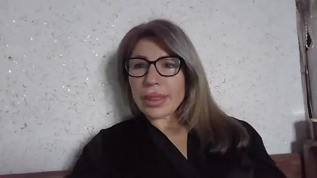 fox red lady7 online show from February 14, 2026, 10:26 am