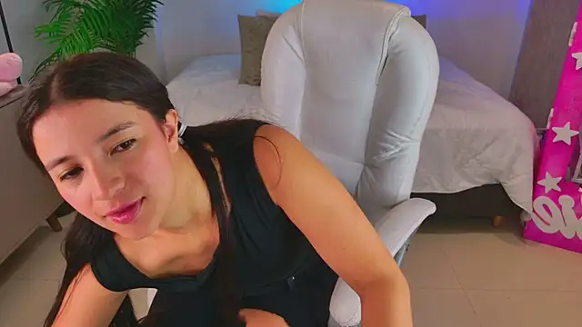 LUNAA    online show from July 5, 2026, 3:11 am